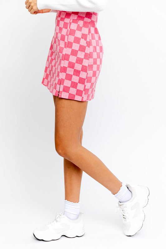 CHECKER BOARD PRINT SLIT MINI SKIRT