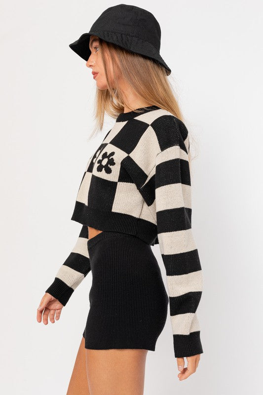 LONG SLEEVE CROP SWEATER