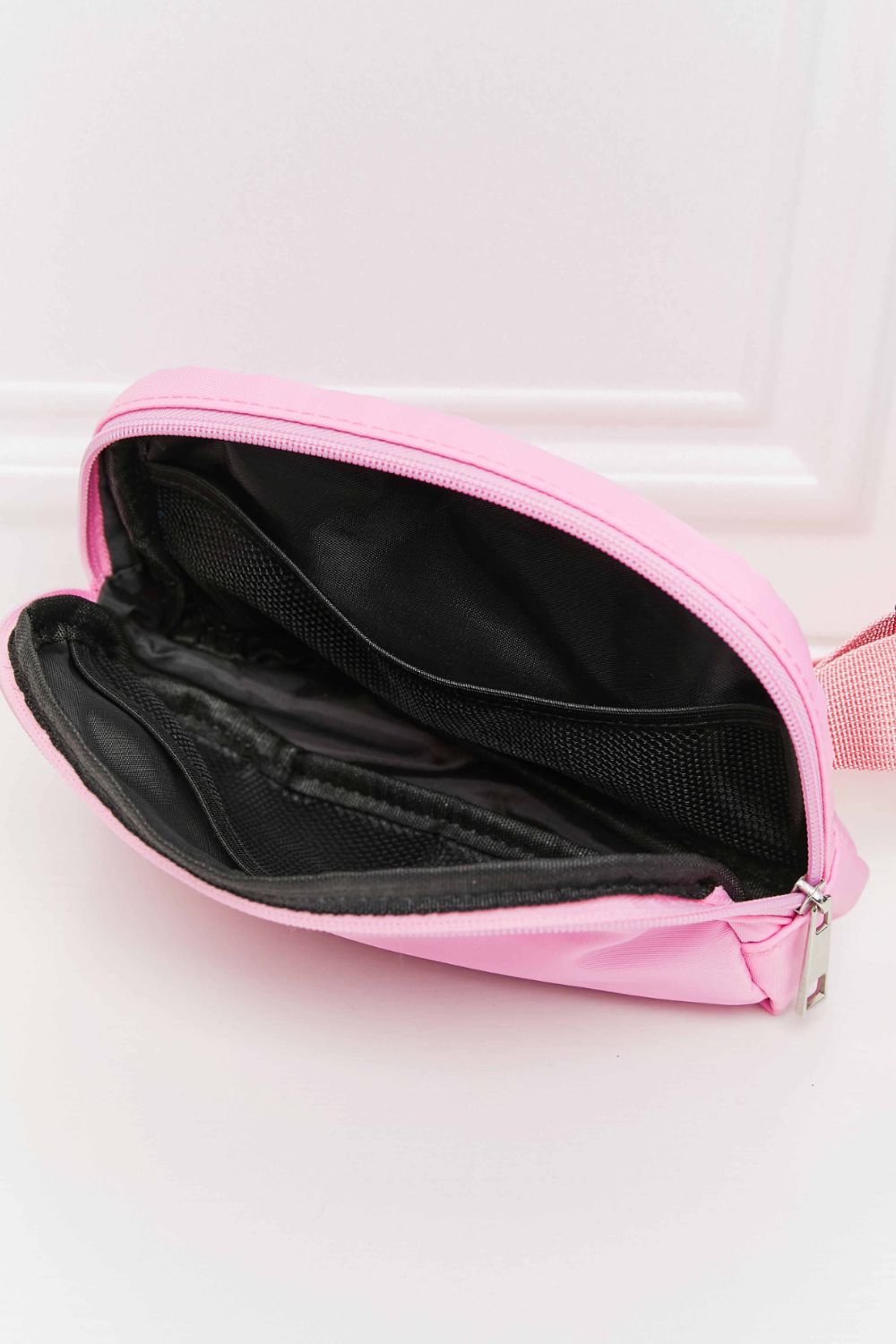 Buckle Zip Closure Fanny Pack