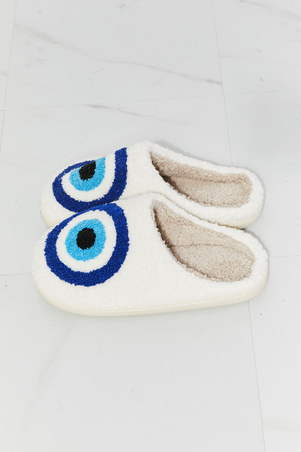 MMShoes Eye Plush Slipper